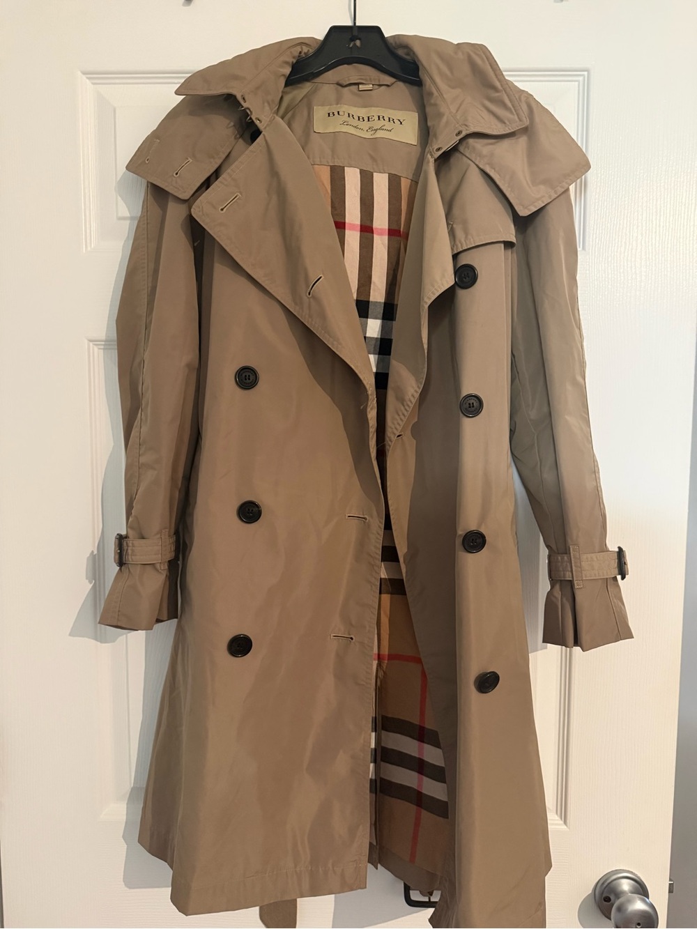 Burberry Amberford Hooded Trench Coat with Belt - Picture 2 of 11